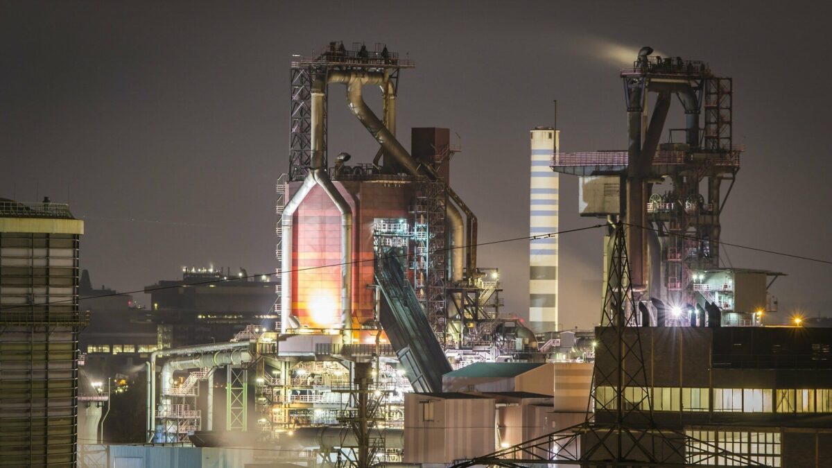 industry-4612432_1920-1200x675.jpg